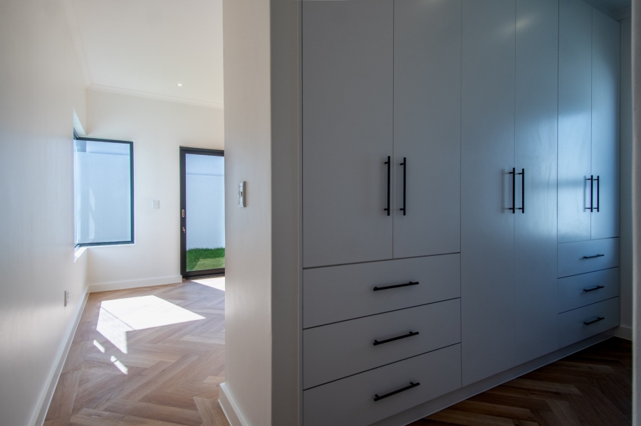 3 Bedroom Property for Sale in Sandown Western Cape